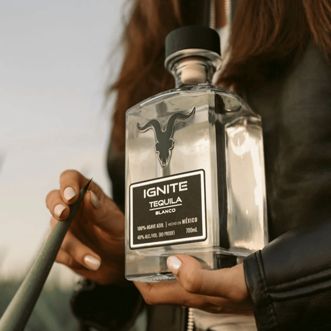 ignite-blanco-lifestyle-4_2000x